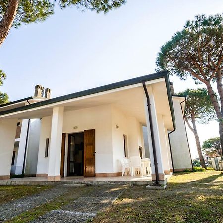 Agenzia Vear - Lido Di Volano Bagian luar foto