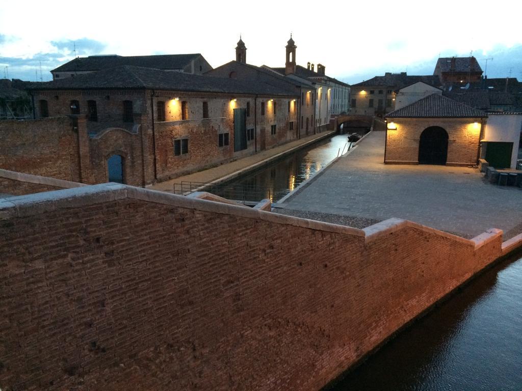 Agenzia Vear - Lido Di Volano Bagian luar foto