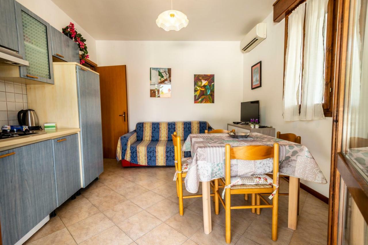 Agenzia Vear - Lido Di Volano Bagian luar foto